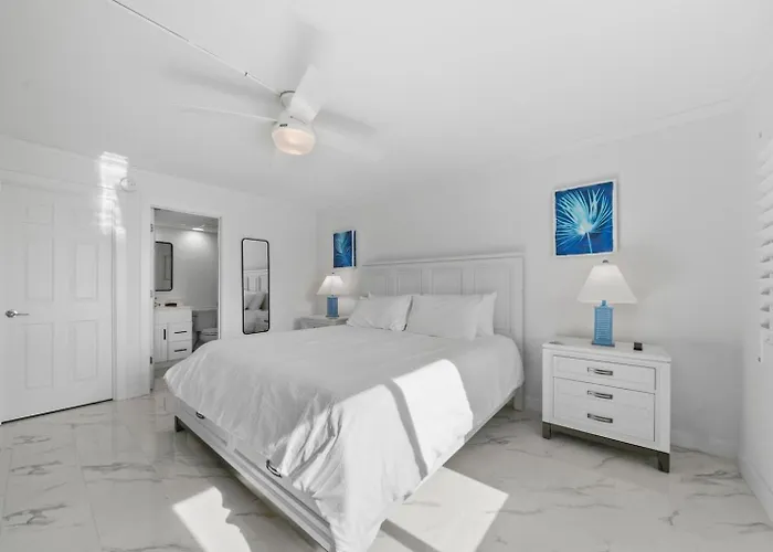 Sandpiper Beach 102